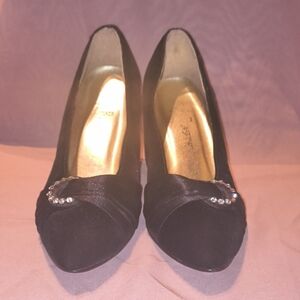 Vintage Velvet Party Heels